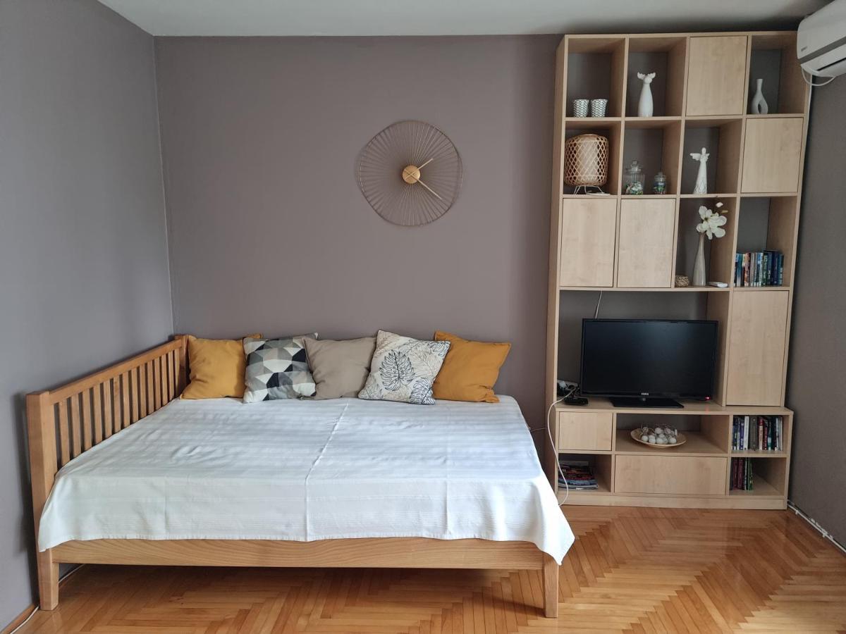 Apartmán Stan Na Dan "Irina" Banja Luka Exteriér fotografie